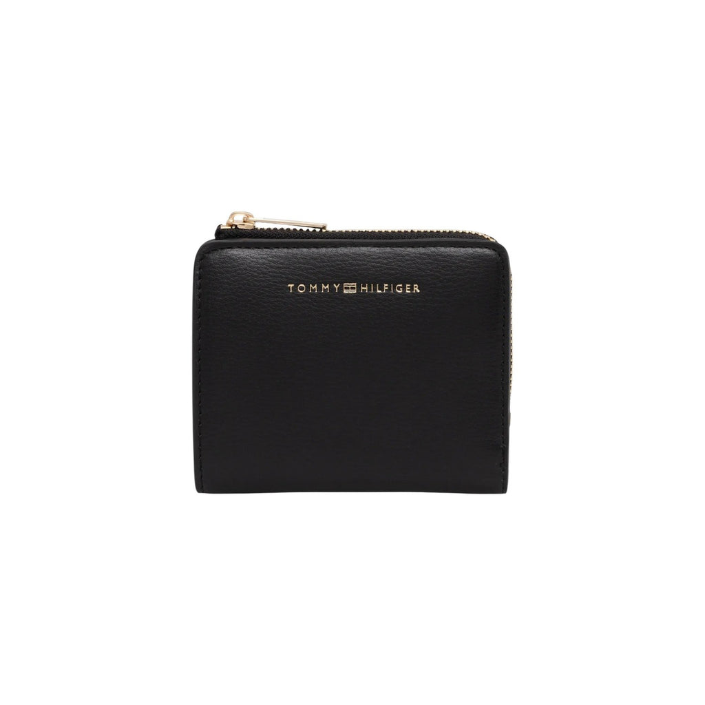 Tommy Hilfiger  Women Wallet