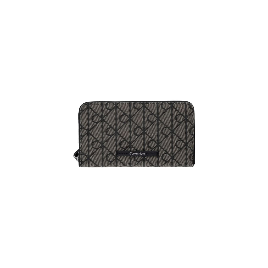 Calvin Klein  Women Wallet