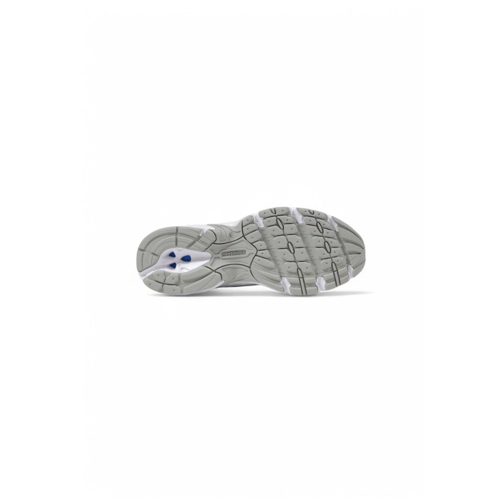 New Balance Women Sneakers